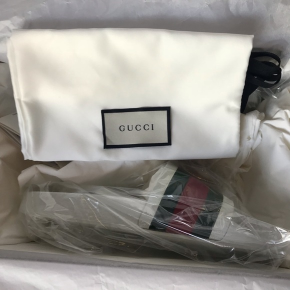 Brand New GUCCI 72 Pursuit White Slides - Picture 2 of 8